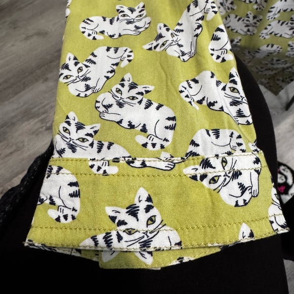 Adorable Lime Green Cat Pattern Button Up Blouse - Picture 10 of 10